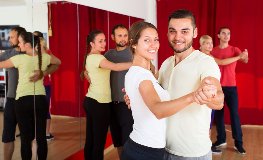 Read more about the article Warum Tanzen das schönste Rezept für die geistige und körperliche Gesundheit ist